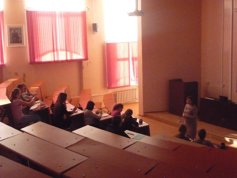 Начались консультации по истории русского языка